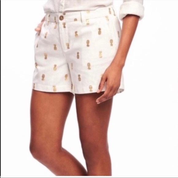 Pants - White pineapple shorts